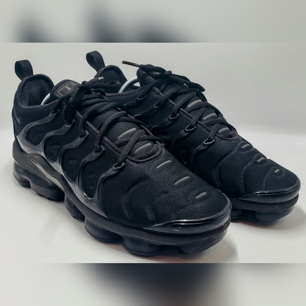 Nike Air VaporMax Plus - Triple Black- Men's Size 10.5